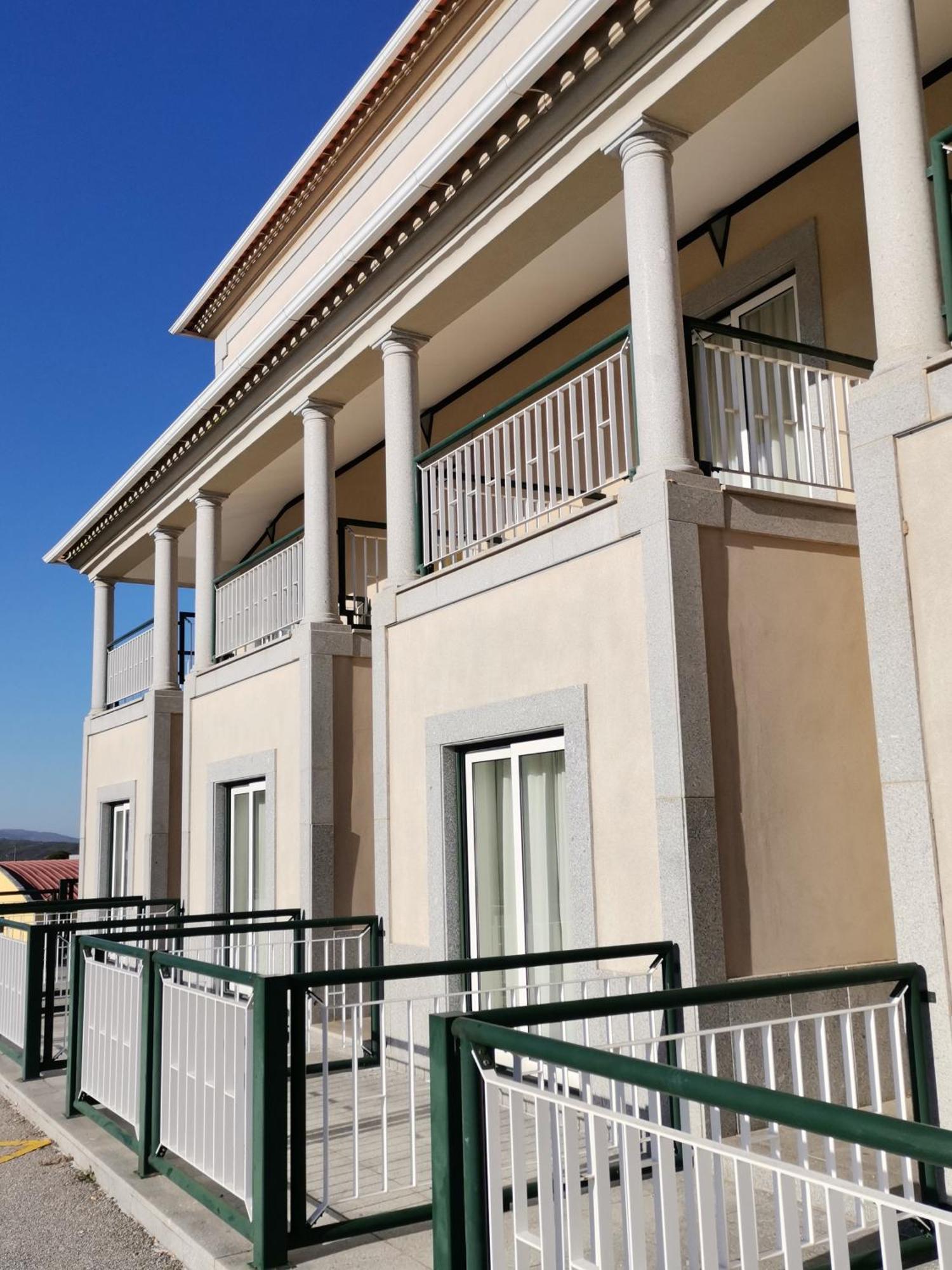Hotel Quinta Dos Cedros セロリコ・ダ・ベイラ エクステリア 写真