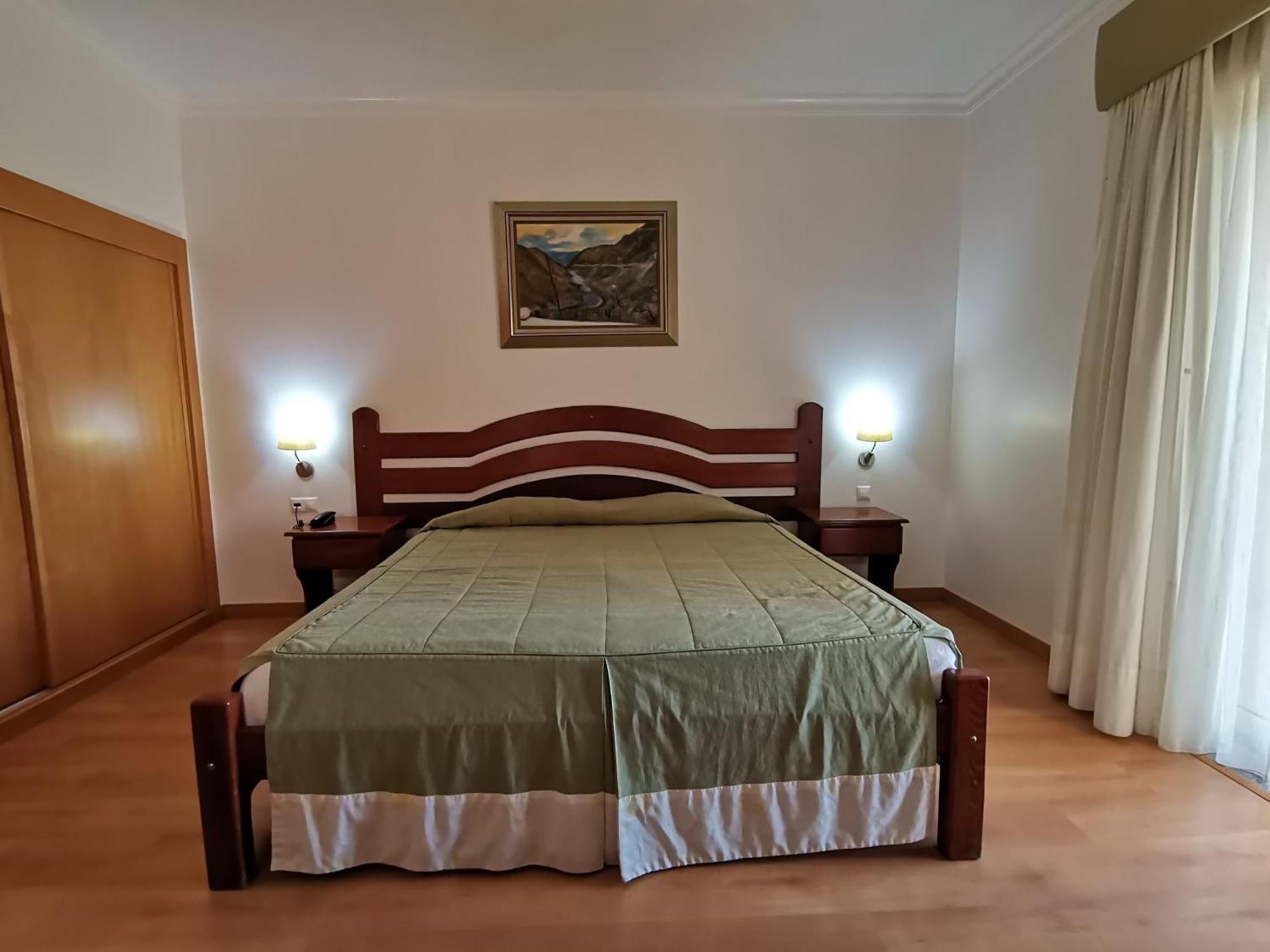 Hotel Quinta Dos Cedros セロリコ・ダ・ベイラ エクステリア 写真