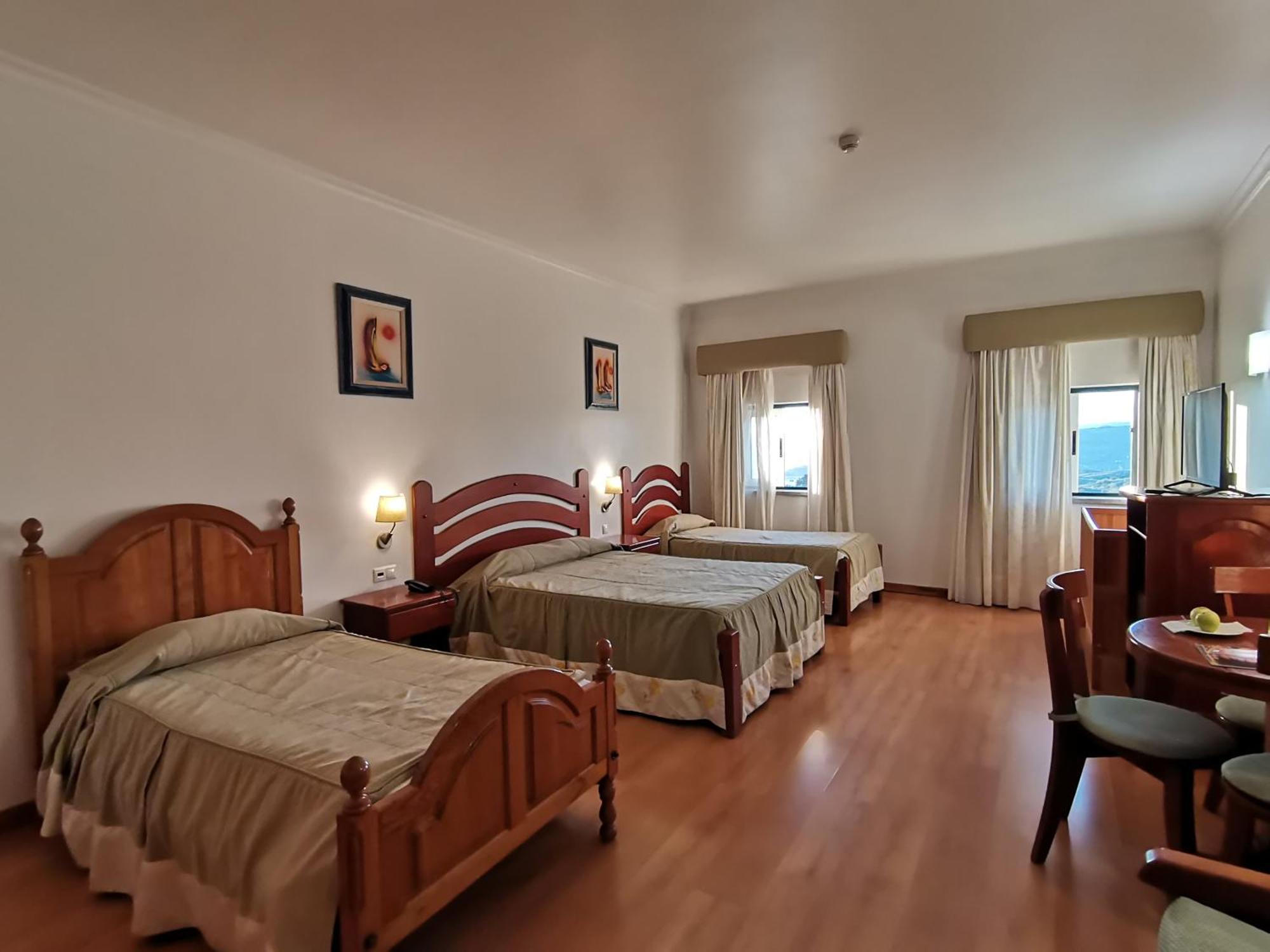 Hotel Quinta Dos Cedros セロリコ・ダ・ベイラ エクステリア 写真